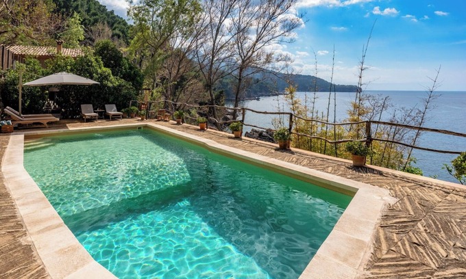 Alconasser Villa | Stunning villa overlooking the sea – Villa "Es Racó d'Alconàsser"