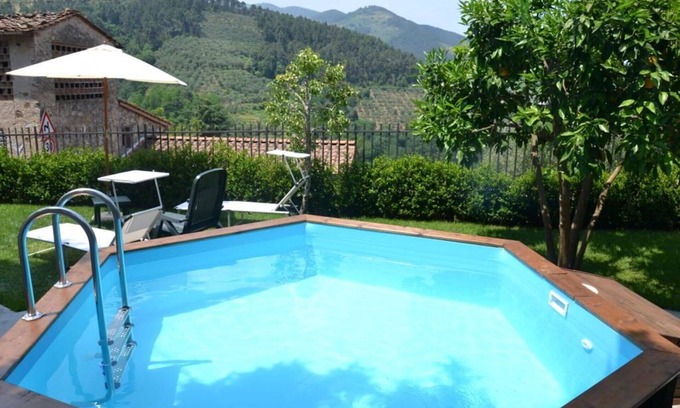 Castelvecchio Villa | Stunning villa with WIFI, private pool, A/C, TV, terrace and panoramic view, close to Lucca