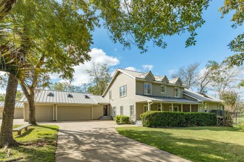 Dickinson House | Stunning Waterfront Rental Property with Private Dock and Pool