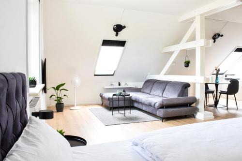 Percha Apartment | stycoz - Modernes Loft - 60 m2 - Küche - Parken