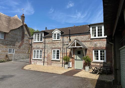 Piddlehinton Apartment | Stylish 1-bed Cottage Escape in Piddlehinton