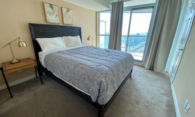 Toronto Entertainment District Apartment | Stylish 1 Bedroom Condo with Unobstructed CN Tower View