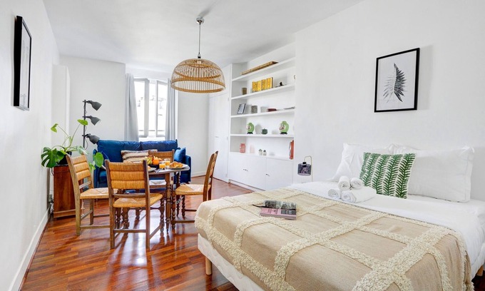 Arsenal Apartment | Stylish 1BR in Le Marais District