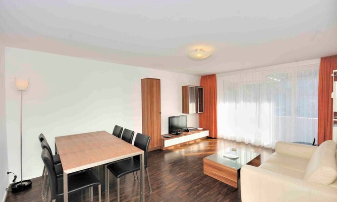 Seefeld Apartment | Stylish 1BR near lake and Opera (Flower 11)