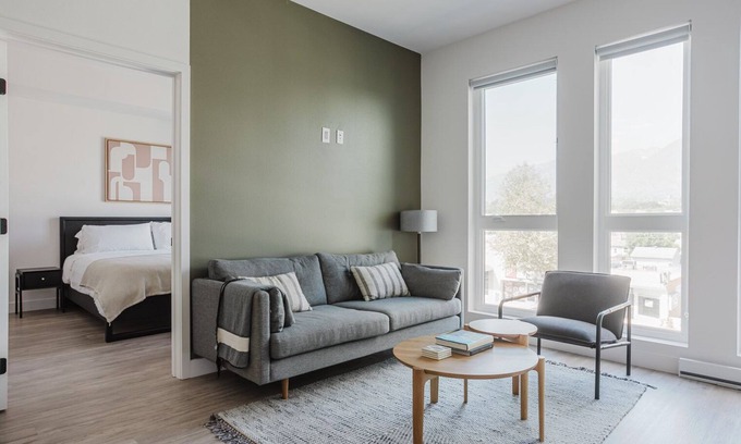East Pasadena Apartment | Stylish 1BR w/Gym & Elev, nr Dining & Parks