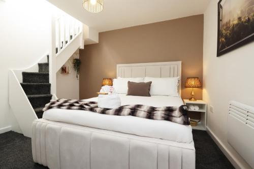 Riverside Apartment | Stylish 2-Bed Apartment -Cardiff City Centre, Next to Stadium