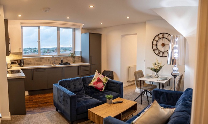Kirkheaton Apartment | Stylish 2-Bedroom Apartment for 6 Guest