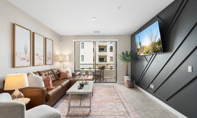 Ocotillo Condo | Stylish 2BR-2BA Condo…Walk to Dining & Coffee…Resort-Style Pool, Gym, & More!