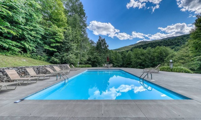 Waitsfield Apartment | Stylish 2BR w/Woodstove & Pool