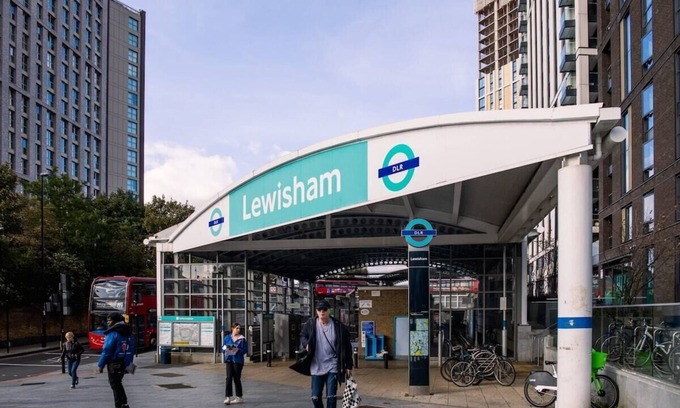 New Cross Apartment | Stylish 3-Bed Flat in Lewisham | Near Greenwich