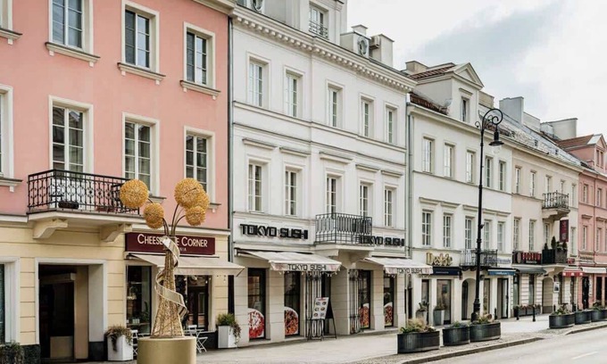 Srodmiescie Hotel | Stylish Apartment with a Garden view