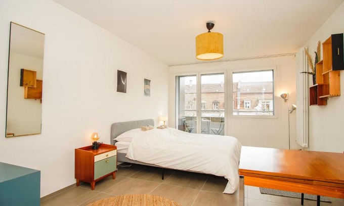Iselin Apartment | Stylish apartment with free BaselCard