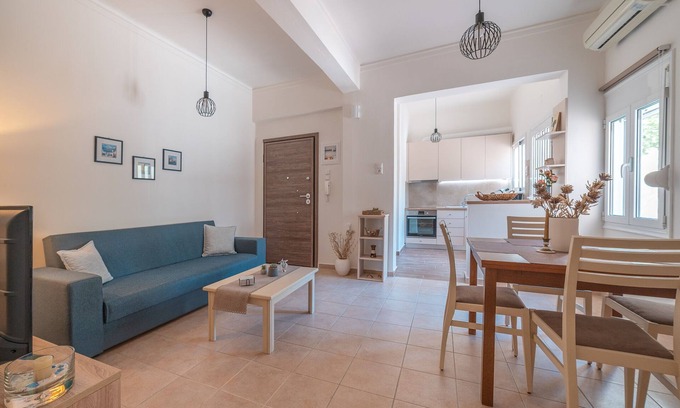 Heraklion Apartment | Stylish Central Renovated Apartment