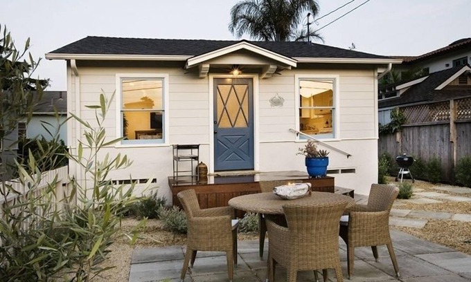 Carpinteria Cottage | Stylish Cottage Retreat by the Sea in Carpinteria