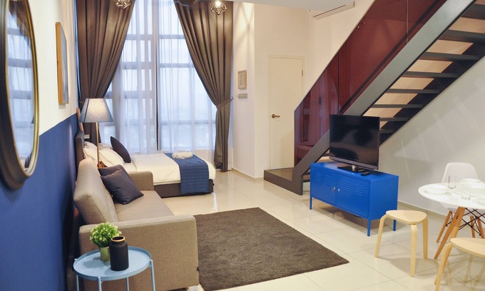 Kuala Lumpur Apartment | Stylish Fun Loft Suites near MRT KL Ekocheras