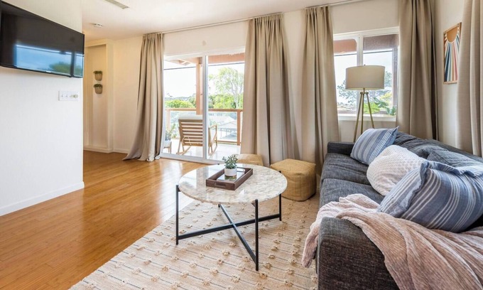 Point Loma Apartment | Stylish Guesthouse with Ocean & City Views