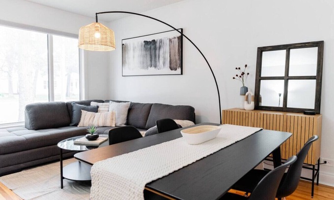 Winnipeg House | Stylish Home with All Amenities