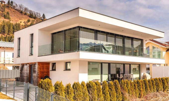 Zell am See Apartment | Stylish house consisting of only two units; all-round panoramic views