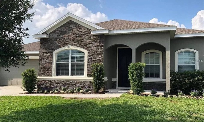 Apopka House | Stylish Modern Home in Quiet Neighborhood!