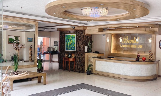 Baguio Apartment | Stylish one bedroom condotel/complete amenities Free Parking and fast internet