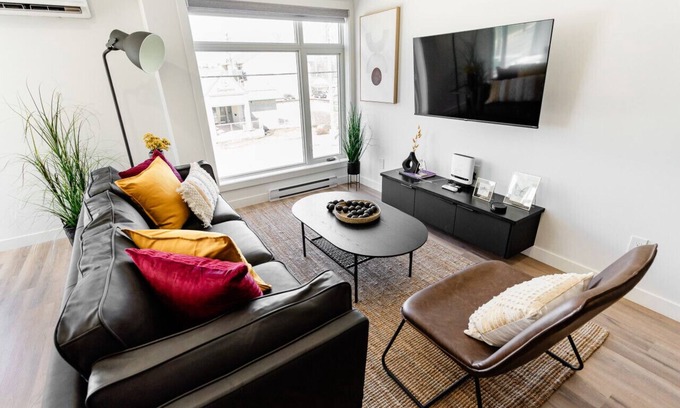 Winnipeg House | Stylish & Spacious | Minutes from Downtown