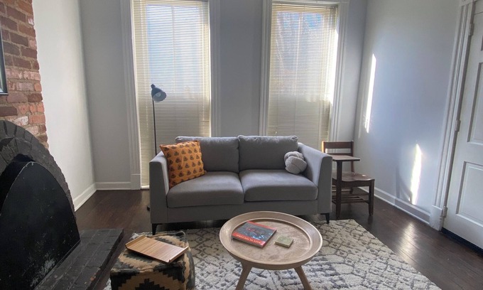 Fan District Apartment | Stylish Studio Apt. w/Parking in Heart of The Fan