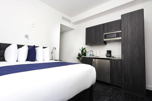 Fenway–Kenmore Apartment | Stylish Studio in Fenway Neighborhood - Unit #305