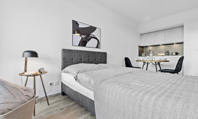 Innenstadt Apartment | Stylish studio | In the heart of Augsburg's old town