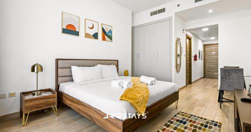 Jumeirah Village Circle Apartment | Stylish Studio - Panoramic City View - JVC