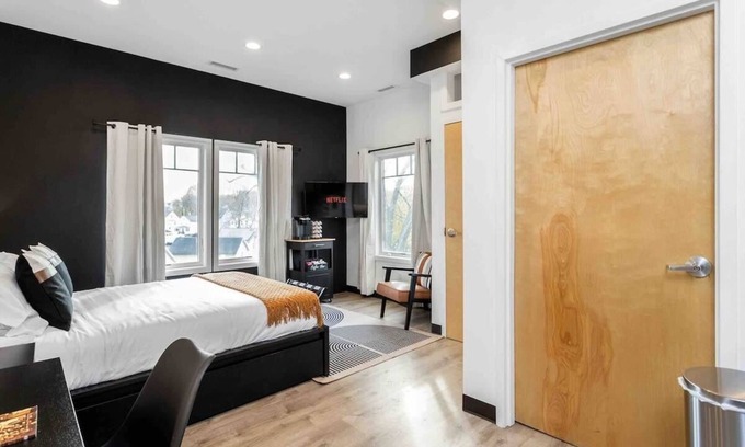 Danbury Apartment | Stylish Studio with Kitchen, Central Danbury