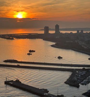 Zeytinburnu Apartment | Stylish Suite with Great View