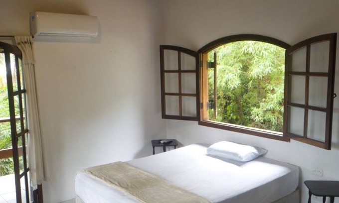 Bexiga House | Suíte Coqueiro a 20 Metros da Praia