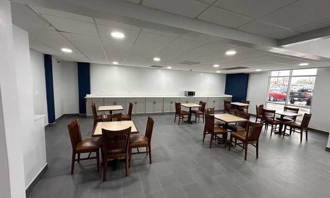 Bermuda Hotel | Suburban Studios Chester