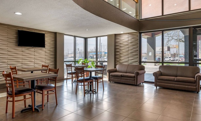 Lafayette Hotel | Suburban Studios Lafayette