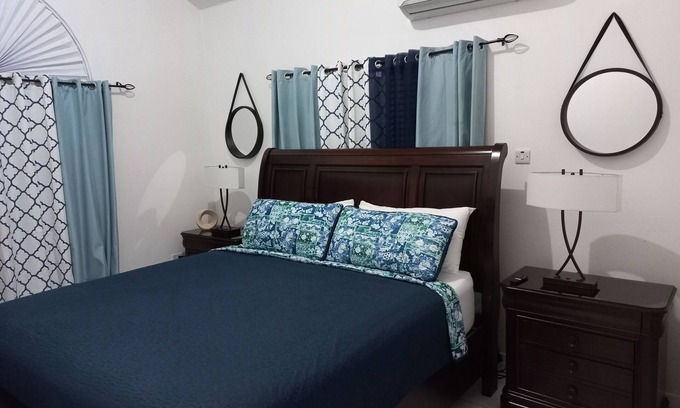 Caribbean Estates House | SuCasa @ Caribbean Estates, comfortable two bedroom near restaurants and beach.
