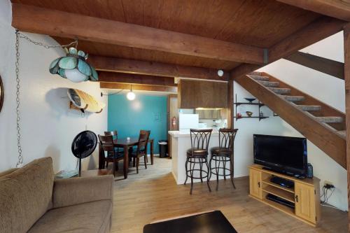 Carpinteria Hotel | Sugar Shack