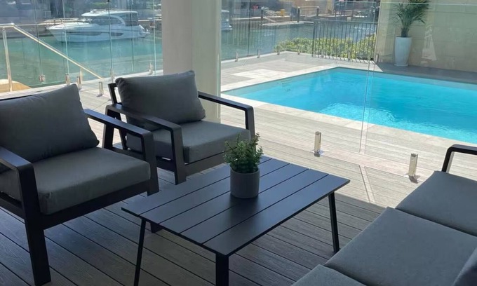 Wannanup House | Sugar Sunsets (on the canal)