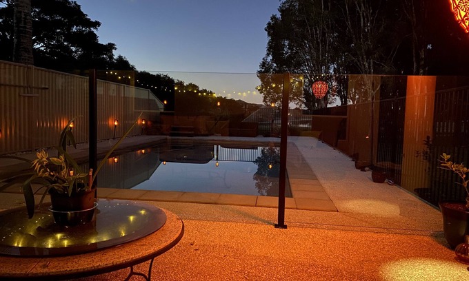Pelican Waters House | Suit 10-12 people, golf course views, kangaroos at the gate, pool,nPet friendly