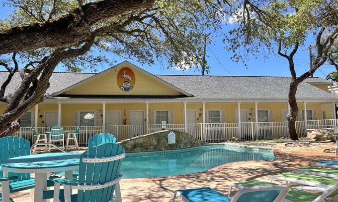 Fulton Apartment | Suite 25 at D&R Pelican Bay Resort