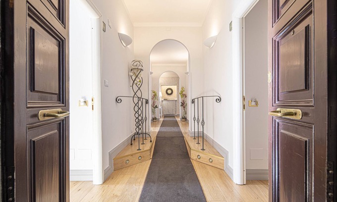 Marsala House | Suite Castrense