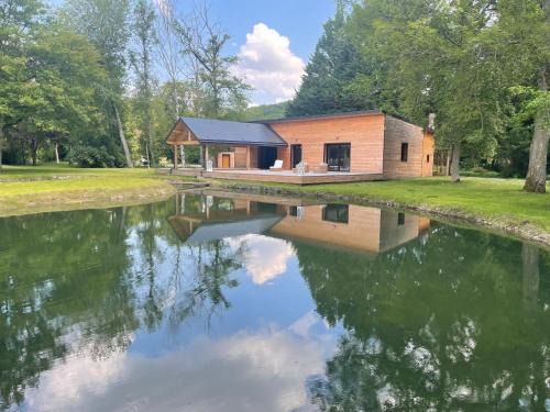 Montreuil-sur-Epte House | Suite climatisée de 120 m2 avec spa de nage, sauna et balnéo