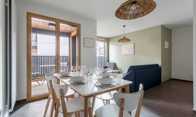 Croix Rousse Apartment | Suite Croix-Rousse : T3 avec patio !