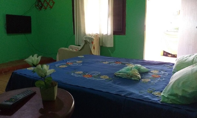 Rio das Ostras Apartment | Suite for 5 people with fan, WI FI and cable TV.