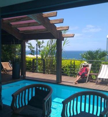Grand Bois House | Suite INDIGO JACUZZI PRIVE PISCINE VUE MER acces cuisine laverie