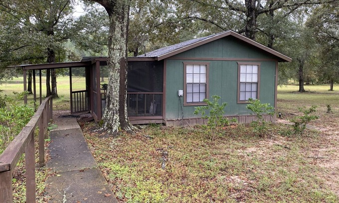 Willis Cabin | Suite located on a beautiful 26 acre property