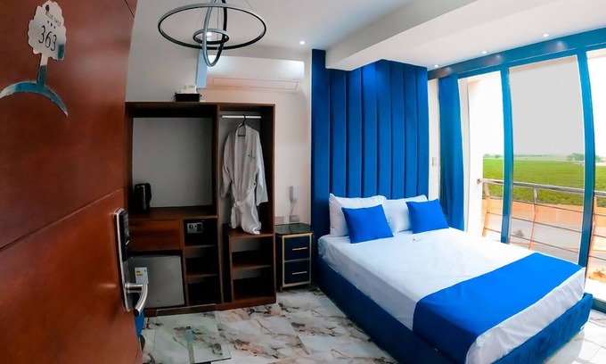 Chancay House | Suite con jacuzzi y balcón