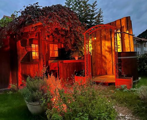 Hausham Apartment | Suite Sinja Erlebnisferienwohnung