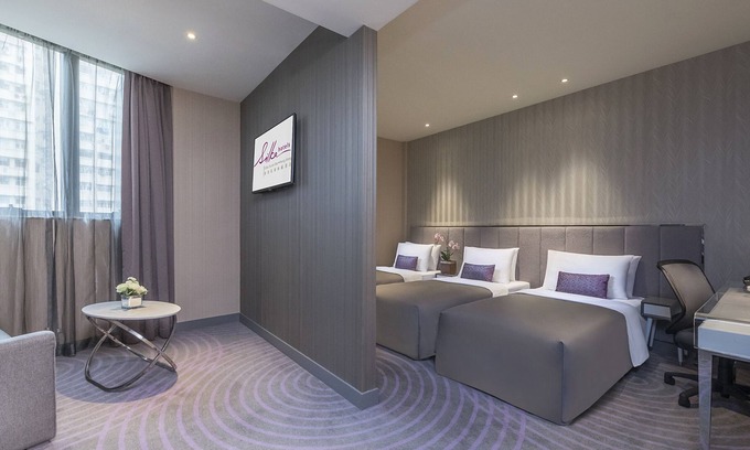 Kwai Chung House | Suite with 3 beds & 1 sofa bed, FREE WiFi & GYM