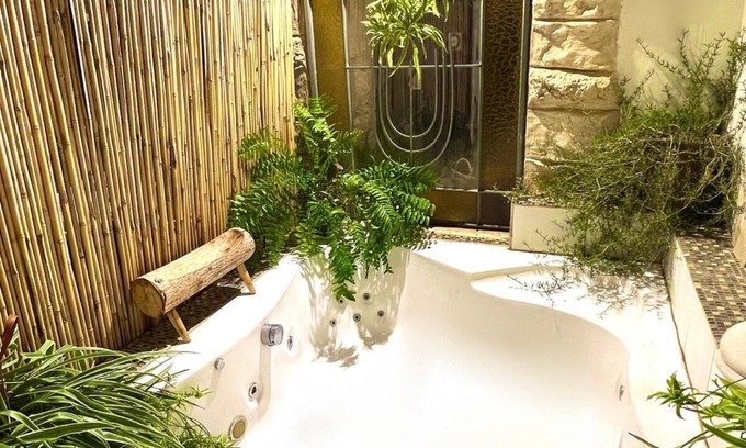 Safed Old City Apartment | Suites of the Old City