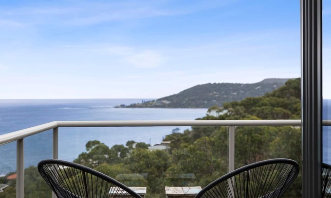 Lorne House | Summer By The Bay - Ocean Views
